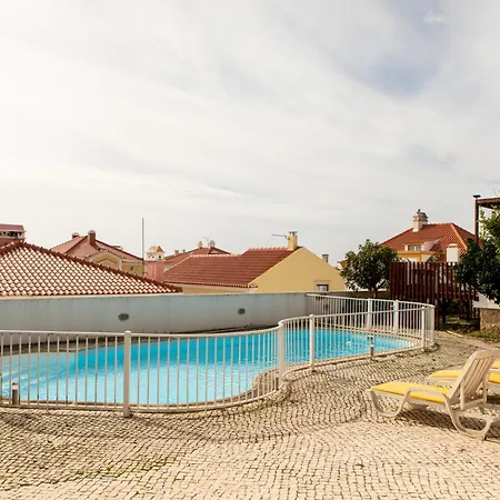 Casa Do Limoeiro Praia da Lourinhã